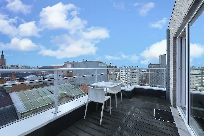 Penthouse Bij Leopoldpark Apartment Ostend